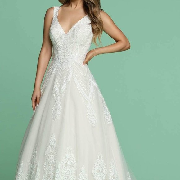 Da Vinci Bridals Dresses & Skirts - Da Vinci Bridals Wedding Dress  Ivory/Blush In Size 14